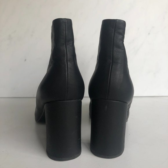 Black Leather Ankle boots - Picture 13 of 16